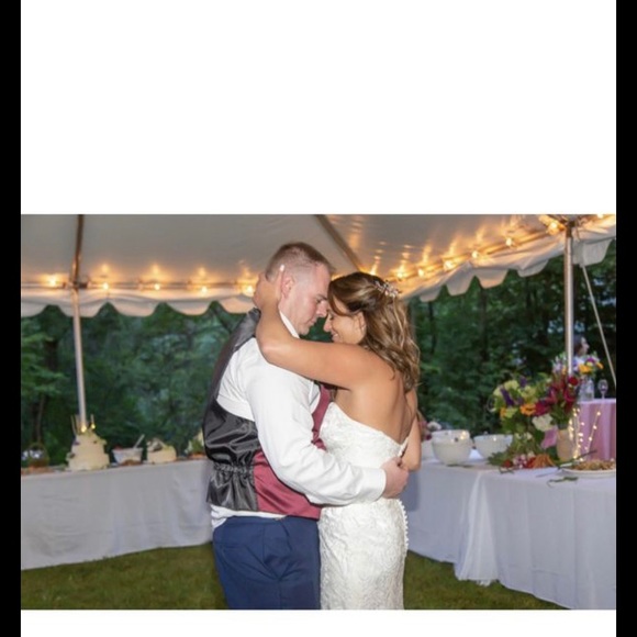 A line sweetheart top wedding dress - Picture 2 of 4